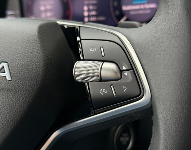 Multifunktionslenkrad Skoda Octavia Combi 2025 H14 SELECTION 1.5 TSI mHEV 110kW DSG