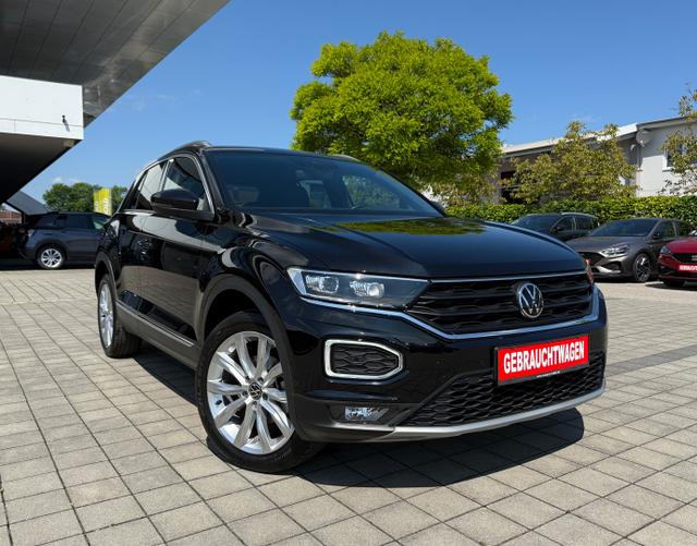 Vorne Volkswagen T-Roc Sport 1.5 TSI 150 DSG