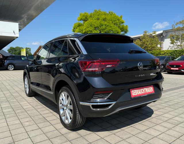 Hinten Volkswagen T-Roc Sport 1.5 TSI 150 DSG