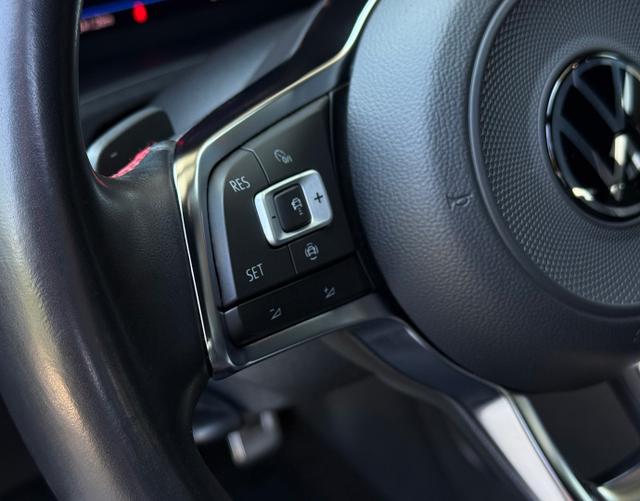 Multifunktionslenkrad Volkswagen T-Roc Sport 1.5 TSI 150 DSG