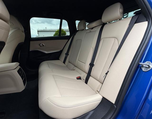 Rücksitzbank BMW 3er Touring 330e M Sport Sportautomatik
