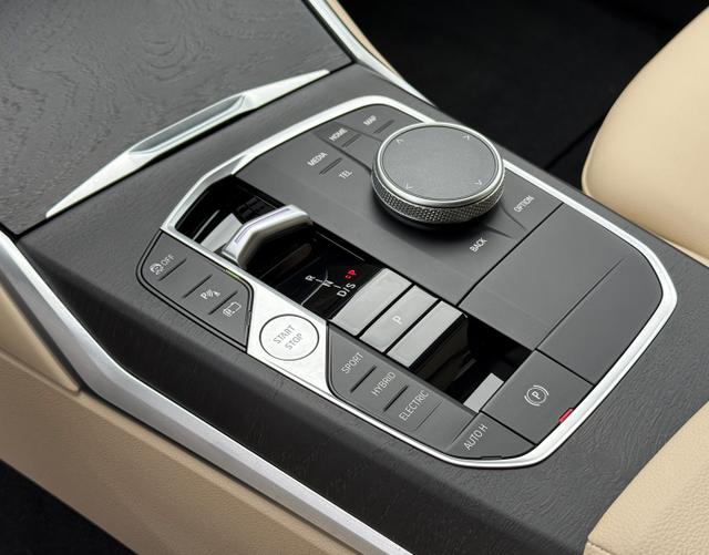 Automatikgetriebe BMW 3er Touring 330e M Sport Sportautomatik