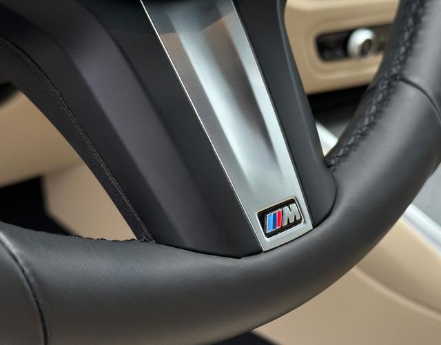 Lenkrad BMW 3er Touring 330e M Sport Sportautomatik