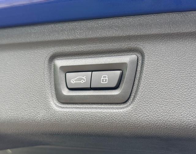 Kofferraum elektrisch BMW 3er Touring 330e M Sport Sportautomatik