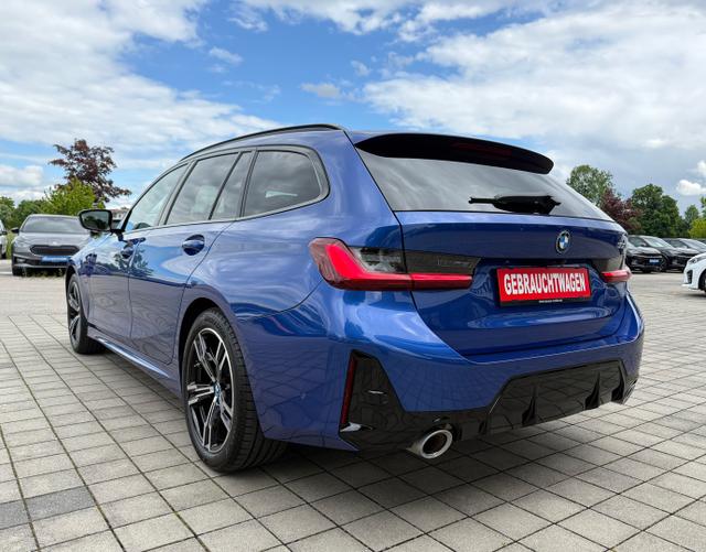 Hinten BMW 3er Touring 330e M Sport Sportautomatik