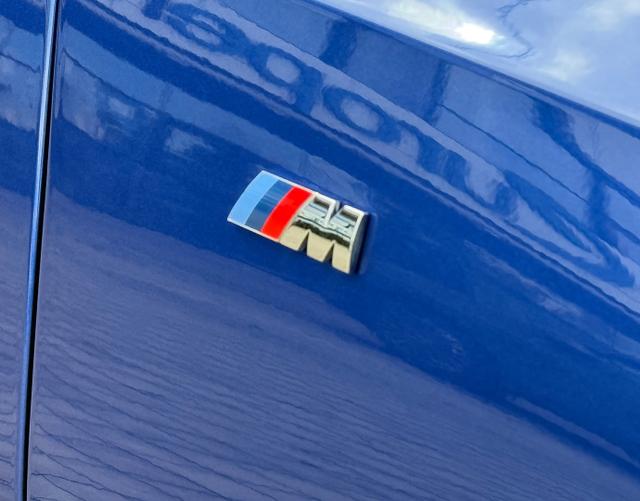 Logo BMW 3er Touring 330e M Sport Sportautomatik