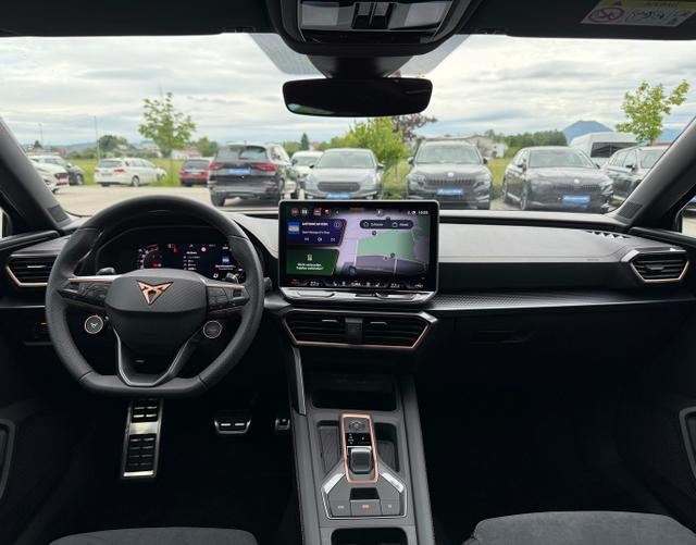 Innenraum Cupra Leon Sportstourer VZ 2.0 TSI 245 kW DSG 