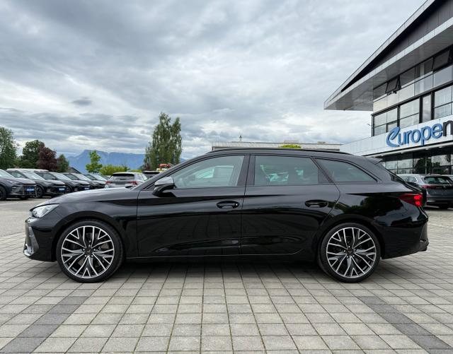 Fahrerseite Cupra Leon Sportstourer VZ 2.0 TSI 245 kW DSG