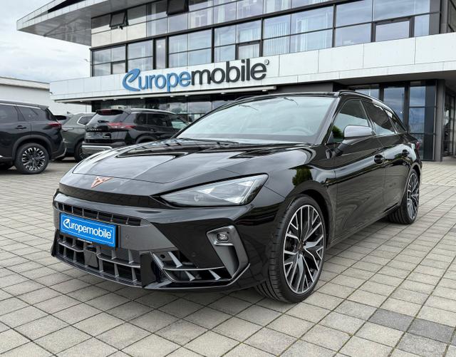 Vorne Cupra Leon Sportstourer VZ 2.0 TSI 245 kW DSG