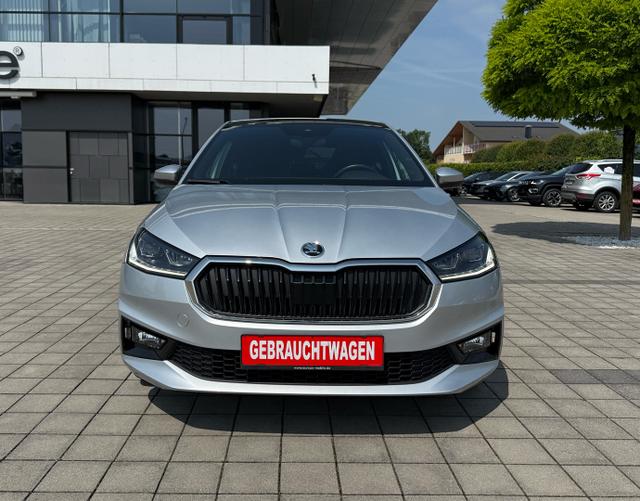 Vorne Skoda Fabia Style 1.0 TSI 