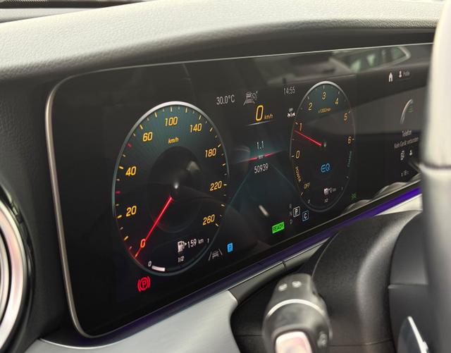 Digitales Cockpit Mercedes-Benz E-Klasse T-Modell E 300