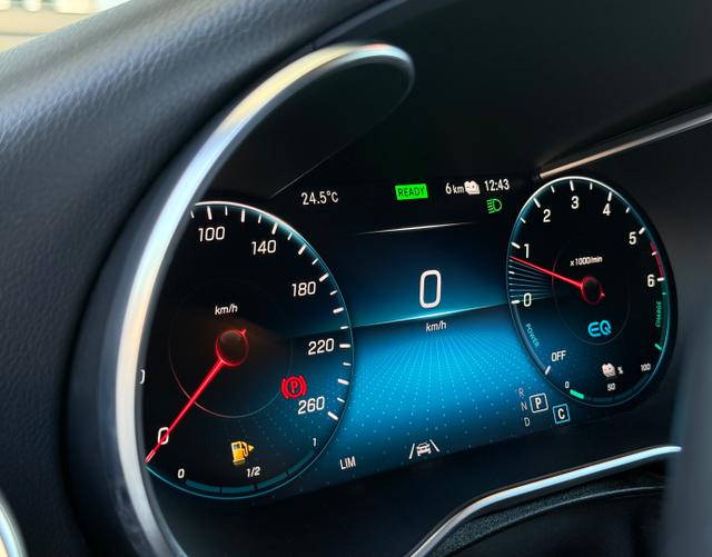 Digitales Cockpit Mercedes-Benz GLC 300 de Plug-in-Hybrid 4Matic AMG