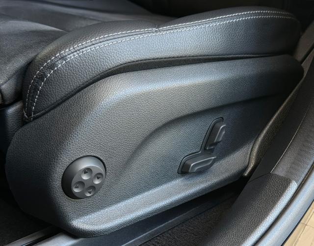 Fahrersitz elektrisch Mercedes-Benz GLC 300 de Plug-in-Hybrid 4Matic AMG