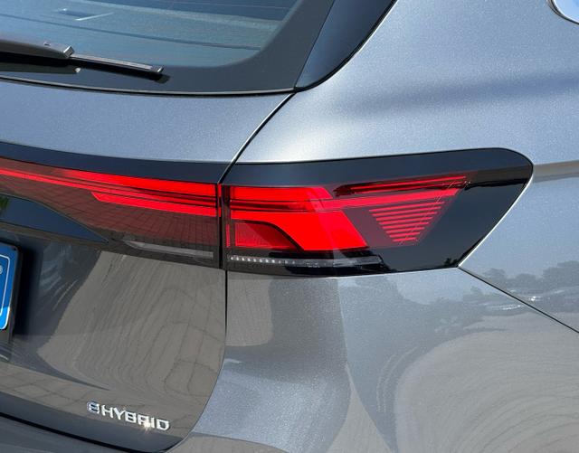 LED Scheinwerfer Volkswagen Passat Variant 2025 Business 1.5 TSI eHybrid 150kW 