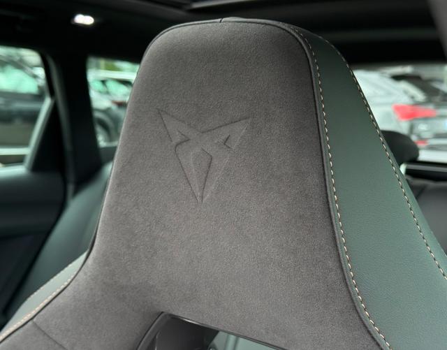 Polsterung Vordersitze Cupra Leon Sportstourer VZ 2.0 TSI 245 kW DSG