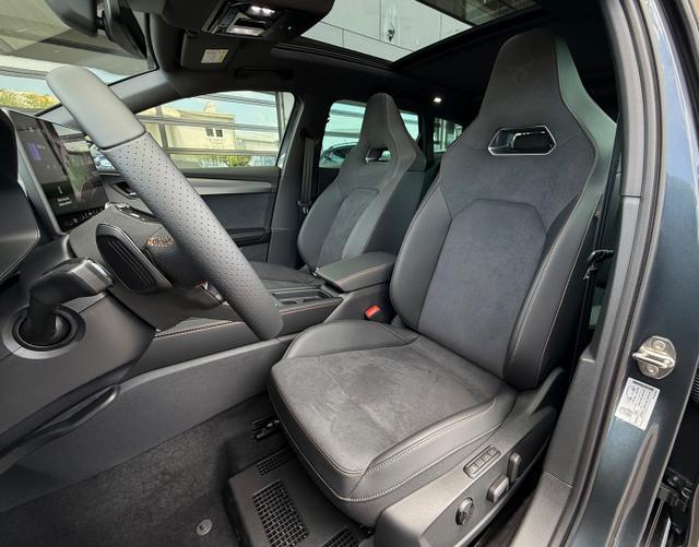Vordersitze Polsterung Cupra Leon Sportstourer VZ 2.0 TSI 245 kW DSG