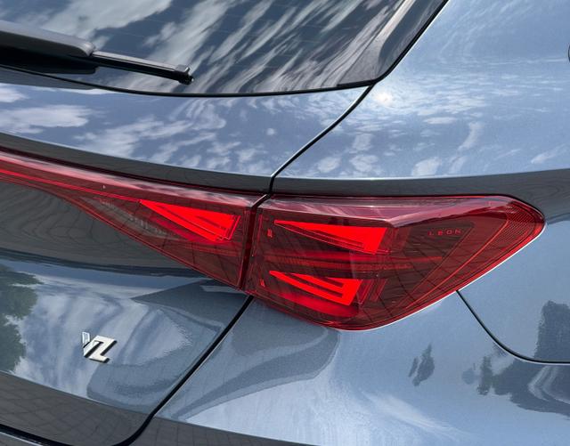LED Rückleuchte Cupra Leon Sportstourer VZ 2.0 TSI 245 kW DSG