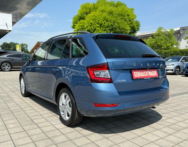 Hinten Skoda Fabia Combi STYLE 1.0 TSI OPF 95 DSG