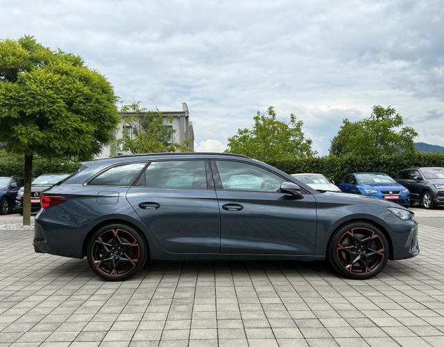 Beifahrerseite Cupra Leon 2026 Sportstourer VZ
