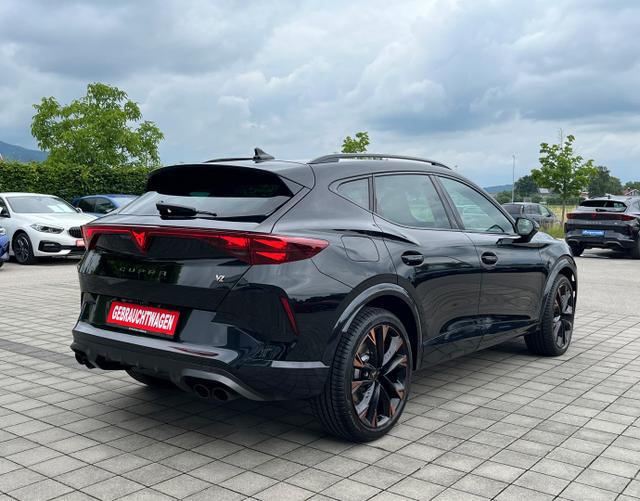 Hinten Cupra Formentor VZ 2.0 TSI 333 DSG 4Drive