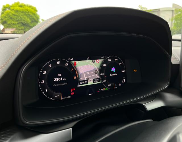 Digitales Cockpit Cupra Formentor VZ 2.0 TSI 333 DSG 4Drive