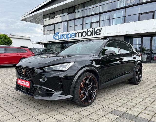 Vorne Cupra Formentor VZ5 2.5 TSI DSG 4Drive