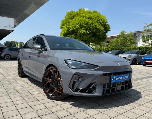 Vorne Cupra Leon Sportstourer 2025 H3 VZ EXTREME 