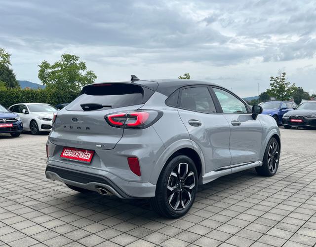 Hinten Ford Puma ST-Line X 1.0 EcoBoost 155