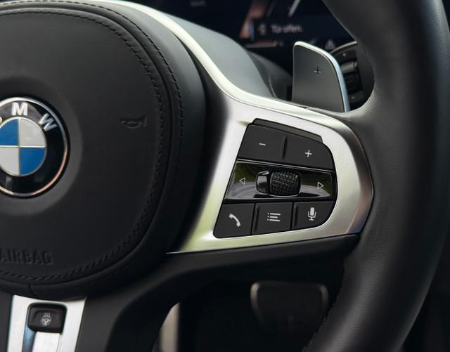 Multifunktionslenkrad BMW 3er Touring 320 d Mild Hybrid xDrive M Sport