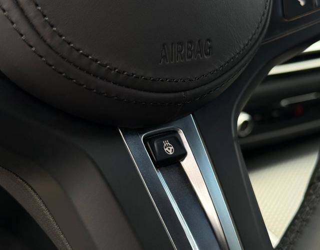 Multifunktionslenkrad BMW 3er Touring 320 d Mild Hybrid xDrive M Sport