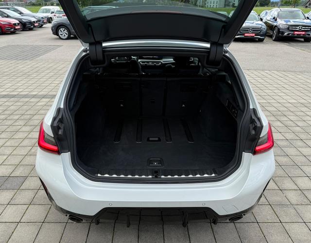 Kofferraum BMW 3er Touring 320 d Mild Hybrid xDrive M Sport