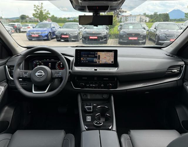 Innenraum Nissan X-Trail 2025 H9 Tekna + 7-SITZER
