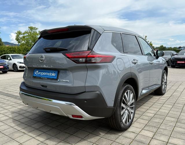 Hinten Nissan X-Trail 2025 H9 Tekna + 7-SITZER