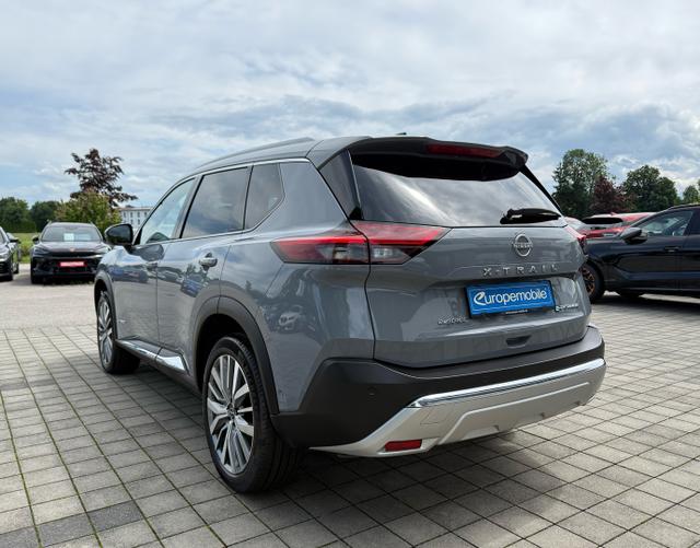 Hinten Nissan X-Trail 2025 H9 Tekna + 7-SITZER