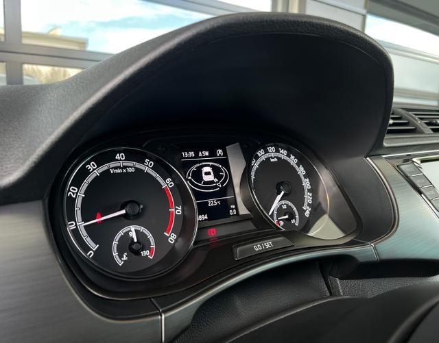Digitales Cockpit Skoda Fabia Combi STYLE 1.0 TSI OPF 95