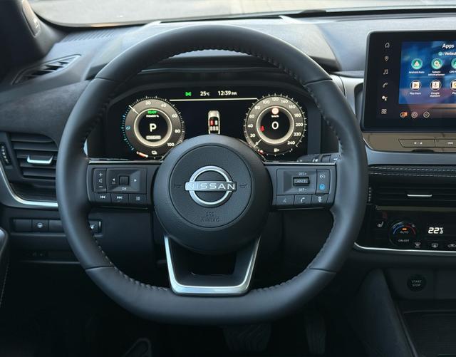 Lenkrad Nissan Qashqai 2025 H9 Tekna+ 