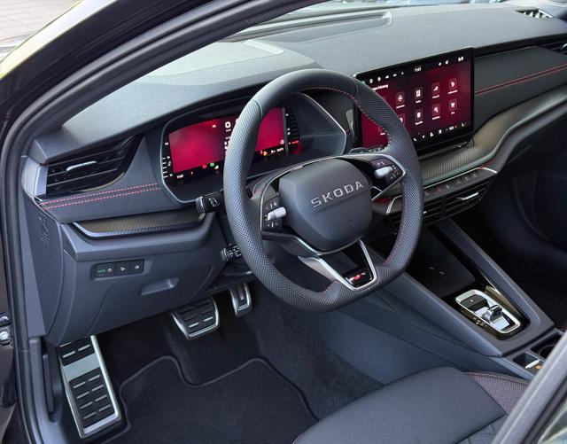 Interieur Skoda Octavia Combi 2025 H5 RS