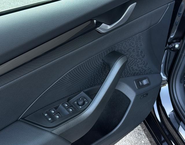 Fahrertür Highlights Skoda Octavia Combi 2025 H5 RS