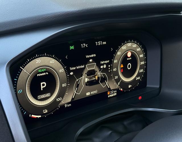 Digitales Cockpit Nissan Qashqai 2025 H9 Tekna+ 