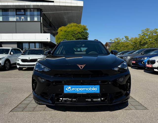 Vorne Cupra Formentor VZ 2.0 TSI 333 DSG 4Drive
