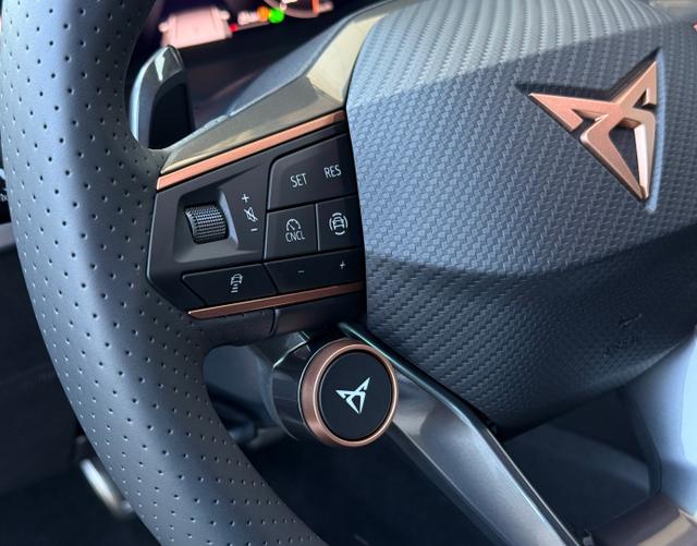 Multifunktionslenkrad Cupra Formentor VZ 2.0 TSI 333 DSG 4Drive