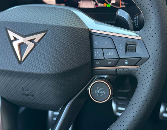 Multifunktionslenkrad Cupra Formentor VZ 2.0 TSI 333 DSG 4Drive