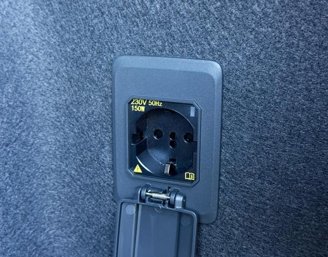 Steckdose Kofferraum Cupra Formentor VZ 2.0 TSI 333 DSG 4Drive