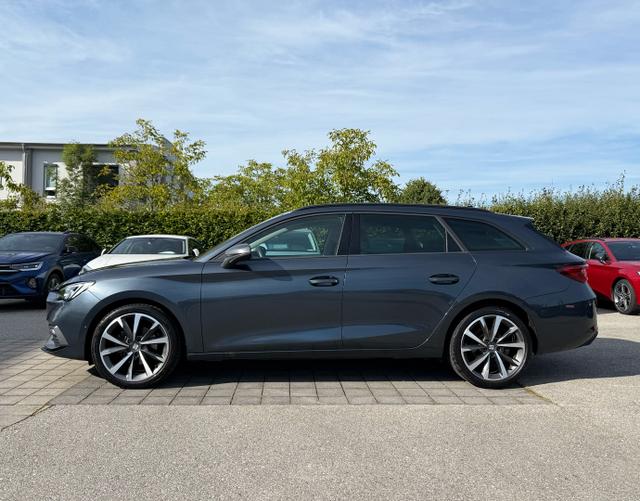 Fahrerseite Seat Leon Sportstourer ST FR NEW 1.5 TSI 