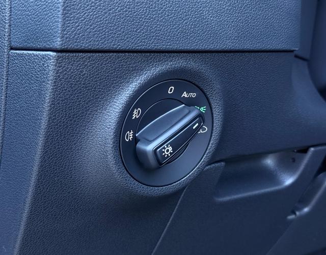 Lichtschalter Skoda Karoq SELECTION 2025 1.5 TSI 110kW DSG