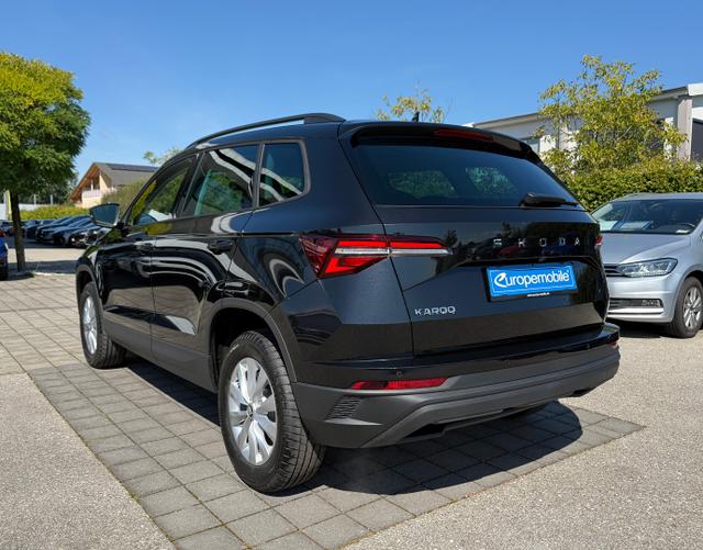Hinten Skoda Karoq SELECTION 2025 1.5 TSI 110kW DSG