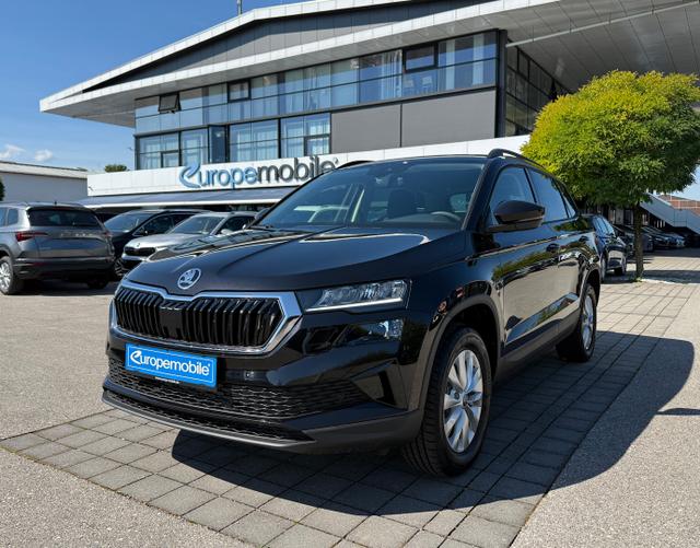 Vorne Skoda Karoq SELECTION 2025 1.5 TSI 110kW DSG