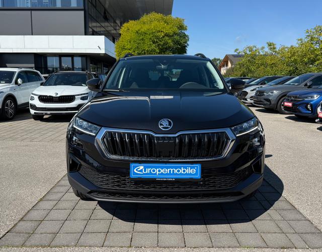 Vorne Skoda Karoq SELECTION 2025 1.5 TSI 110kW DSG