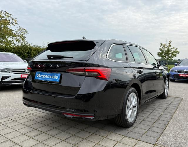 Hinten Skoda Octavia Combi 2025 H14 SELECTION 1.5 TSI mHEV 110kW DSG