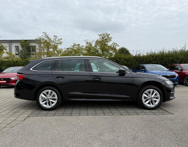 Beifahrerseite Skoda Octavia Combi 2025 H14 SELECTION 1.5 TSI mHEV 110kW DSG